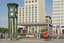 Potsdamer Platz - Bernhard Saalfeld